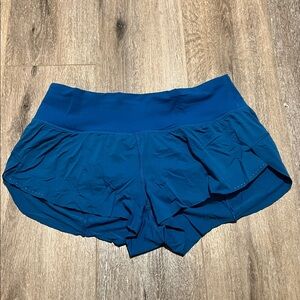 Lulu lemon shorts 2.5